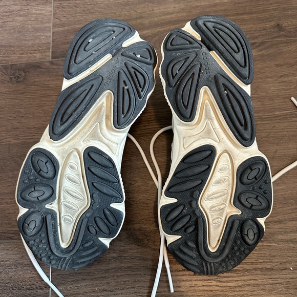 Adidas Adiprene Ozweego 7W/5.5M - Picture 3 of 3